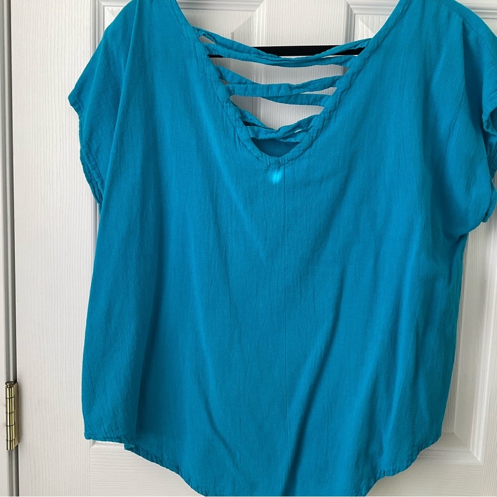 Cottonways/Oh My Gauze Blue Cotton Gauze Top Size 2/Large Criss/Cross Design